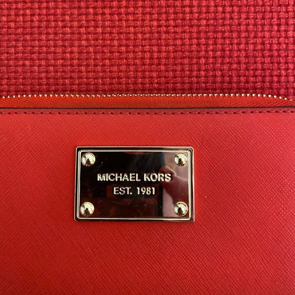 Michael Kors Leather Wristlet Wallet - Picture 6 of 6